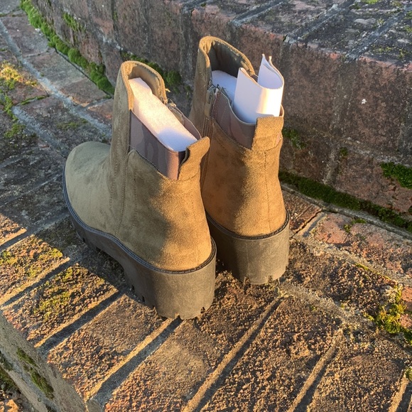 Olive Black Booties - Picture 7 of 7